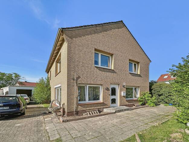 Einfamilienhaus zum Kauf 120.000 € 7 Zimmer 159,5 m² 1.223 m² Grundstück Bümmerstede Oldenburg 26133