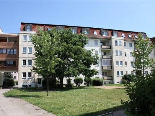 Wohnung zur Miete 373 € 4 Zimmer 70,9 m² 1. Geschoss Pienestraße 15 Oschersleben 39387