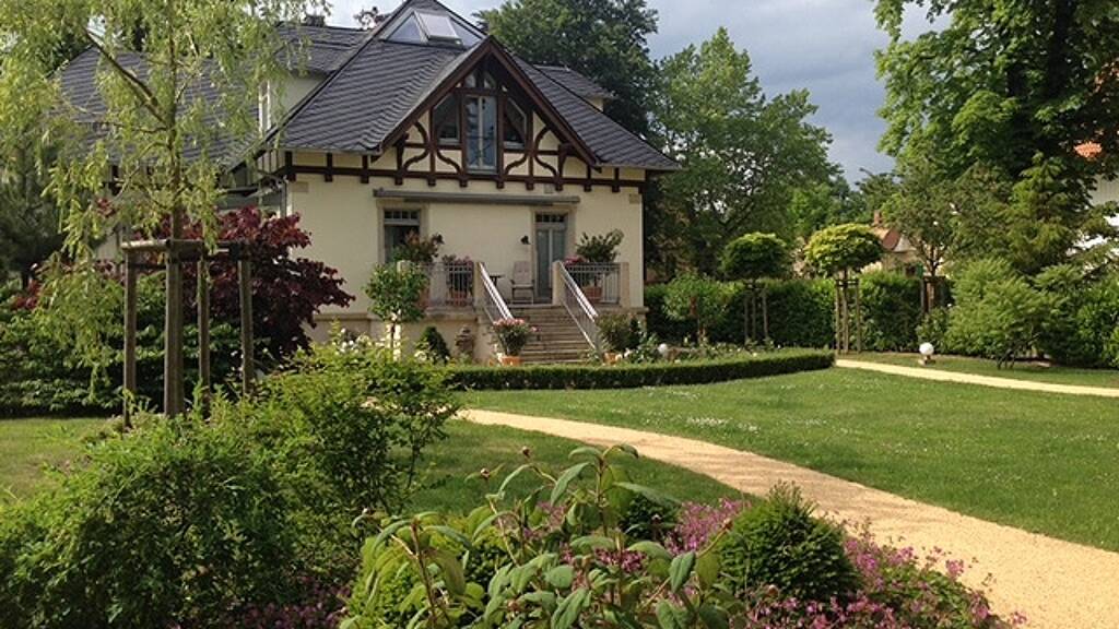 Villa zum Kauf 1.250.000 € 8 Zimmer 332 m² 2.208 m² Grundstück Bautzen 02625