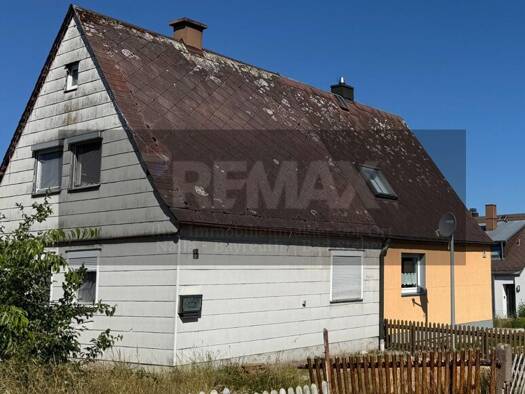 Doppelhaushälfte zum Kauf 43.000 € 3 Zimmer 70 m² 706 m² Grundstück Waldsassen 95652