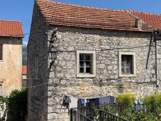 Haus zum Kauf 220.000 € 5 Zimmer 450 m² Potomje, Orebic Orebić