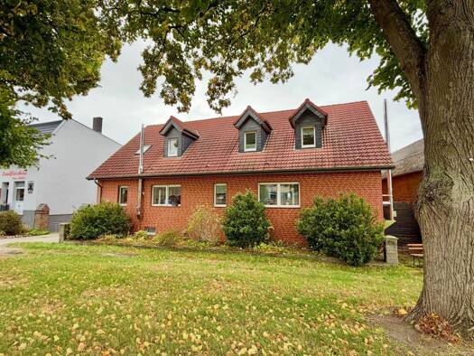 Mehrfamilienhaus zum Kauf 375.000 € 8 Zimmer 236,4 m² 3.762 m² Grundstück Mildenberg Zehdenick 16792