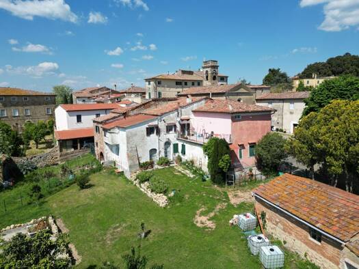 Haus zum Kauf 180.000 € 7 Zimmer 130 m² 900 m² Grundstück Casciana Terme 56034