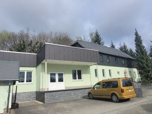 Werkstatt zum Kauf 220.000 € 250 m² Lagerfläche Ellefeld 08236