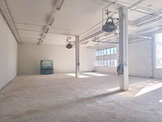 Lagerhalle zur Miete 8,50 € 296,8 m² Lagerfläche Brunhamstraße 21 Aubing-Lochhausen-Langwied München 81249