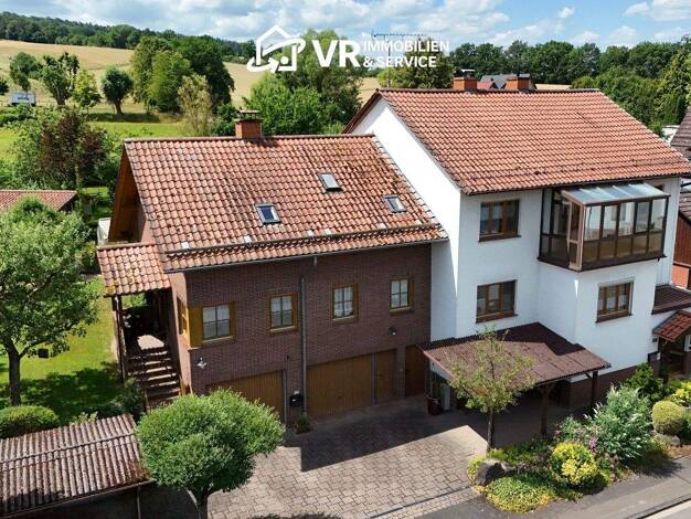 Mehrfamilienhaus zum Kauf 319.000 € 10,5 Zimmer 272 m² 2.009 m² Grundstück Meckbach Ludwigsau / Meckbach 36251