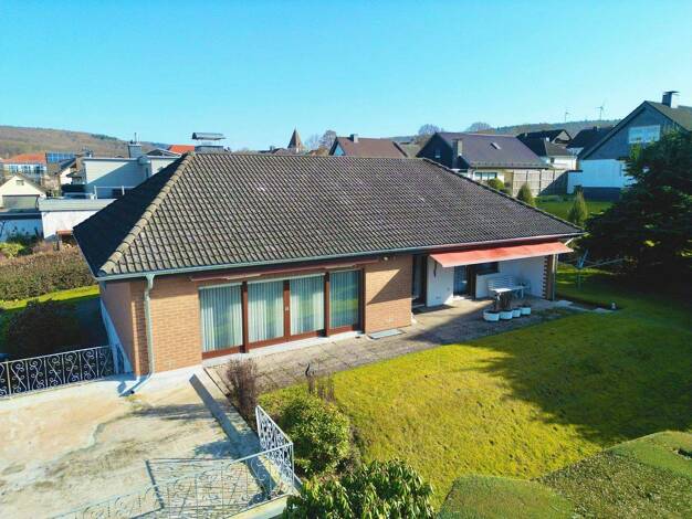 Einfamilienhaus zum Kauf 329.000 € 5 Zimmer 123 m² 745 m² Grundstück Oberkaufungen Kaufungen 34260