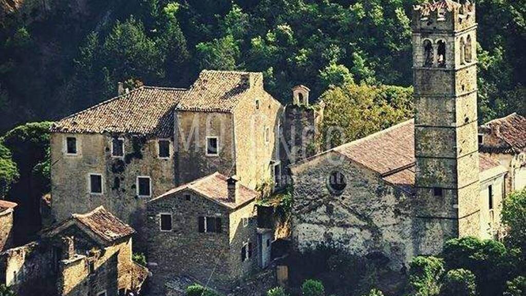 Haus zum Kauf 190.000 € 8 Zimmer 700 m² Zavrsje, Groznjan Groznjan