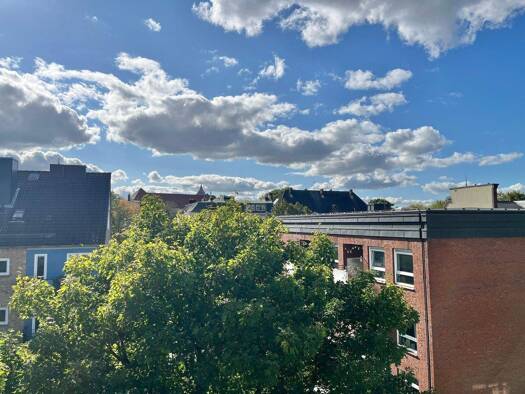 Penthouse zum Kauf - Erstbezug provisionsfrei 1.650.000 € 3 Zimmer 129,1 m² 3. Geschoss frei ab 01.06.2026 Bogenallee 8 Harvestehude Hamburg 20144