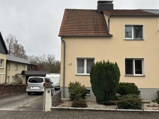 Doppelhaushälfte zum Kauf 300.000 € 6 Zimmer 180 m² 850 m² Grundstück Mühlbeck 06774