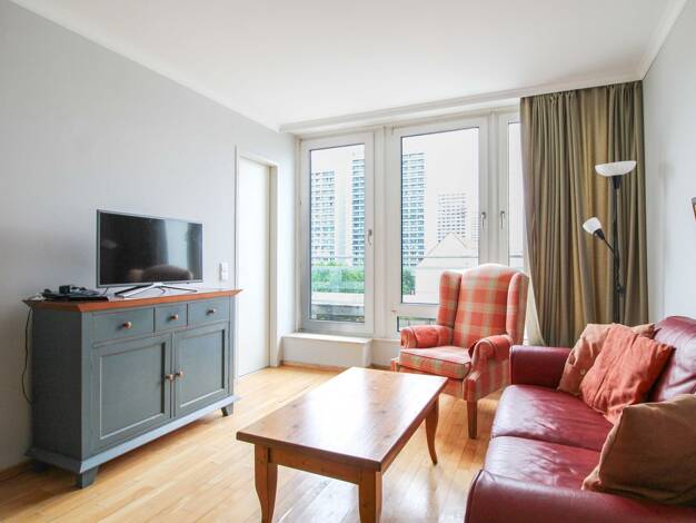 Sonstiges zum Kauf als Kapitalanlage geeignet 295.000 € 1,5 Zimmer 39 m² Mitte Mitte 10117