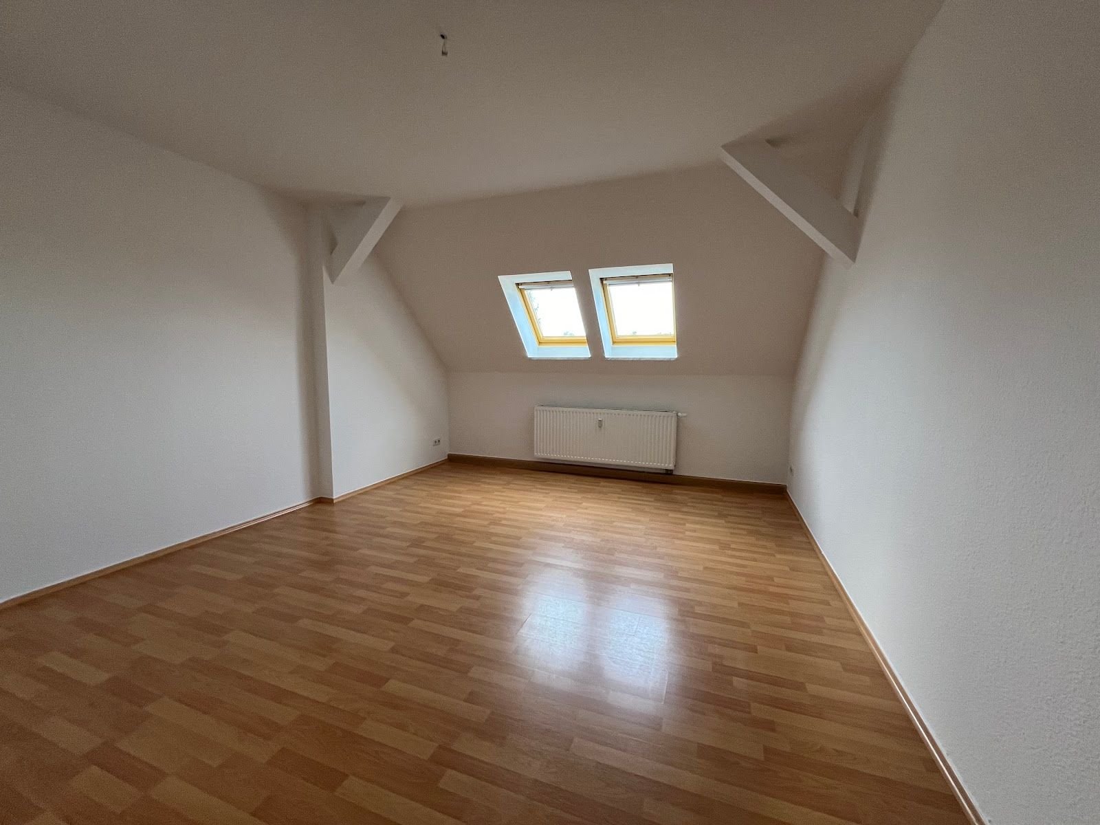 Wohnung zur Miete 390 € 3 Zimmer 80,1 m²<br/>Wohnfläche 4.<br/>Geschoss Kleiststraße 8 Kappel 822 Chemnitz 09119