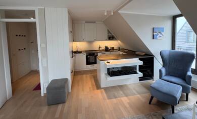 Wohnung zum Kauf 588.000 € 2 Zimmer 59 m² Dachgeschoss, 2. Geschoss frei ab sofort Hauptstr. 17 Wenningstedt Wenningstedt-Braderup (Sylt) 25996