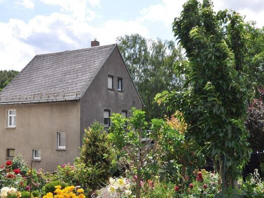 Einfamilienhaus zum Kauf 125.000 € 4 Zimmer 127 m² 489 m² Grundstück frei ab sofort Geithain 04643