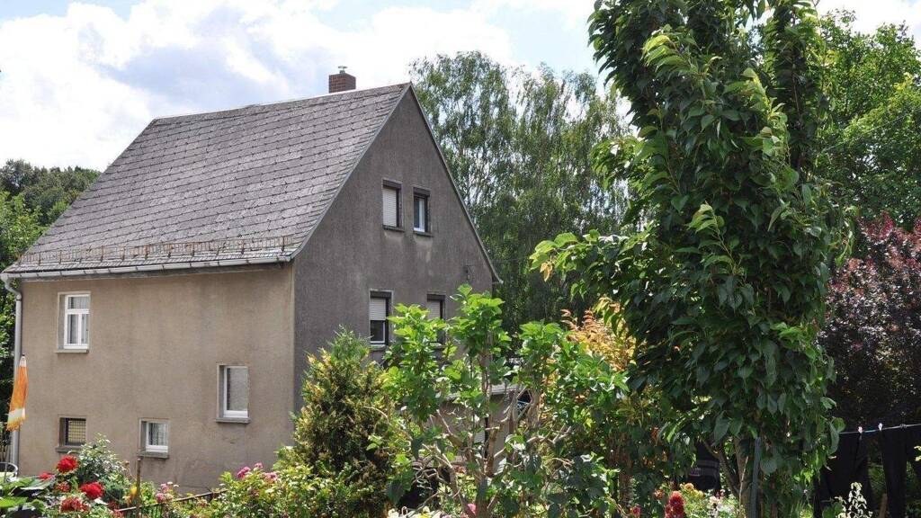Einfamilienhaus zum Kauf 125.000 € 4 Zimmer 127 m² 489 m² Grundstück frei ab sofort Geithain 04643