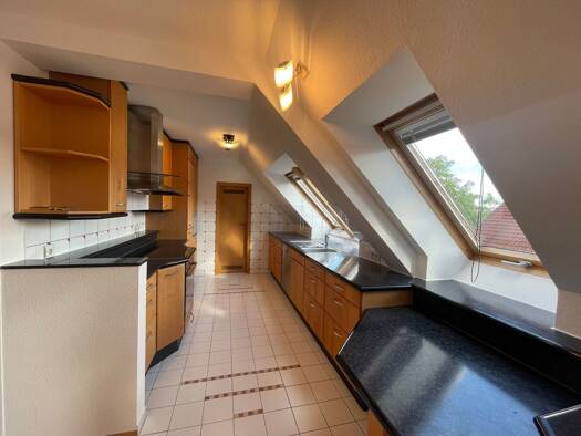 Maisonette zur Miete 1.250 € 4 Zimmer 92 m² 3. Geschoss frei ab sofort Weil im Schönbuch 71093