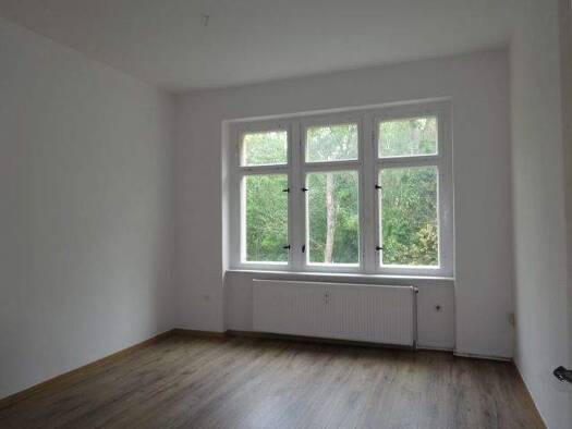 WG-Zimmer zur Miete 300 € 3 Zimmer 58 m² 2. Geschoss frei ab sofort Schillerstr. 14 Zeitz 06712