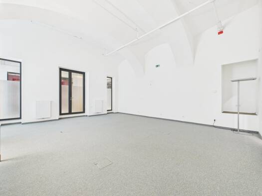 Laden zur Miete 2.178 € 74,2 m² Verkaufsfläche Lustenau Linz 4020