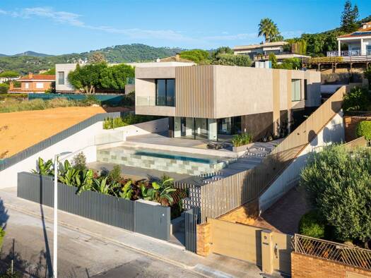 Haus zum Kauf 4.900.000 € 479 m² 764 m² Grundstück Teià 08329