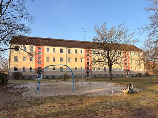 Wohnung zur Miete 322 € 2 Zimmer 43,7 m² 1. Geschoss frei ab 01.12.2026 Bahnhofstraße 2 a Paulinenaue Paulinenaue 14641
