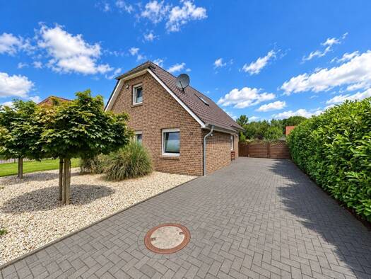 Einfamilienhaus zum Kauf 349.000 € 4 Zimmer 114,8 m² 833 m² Grundstück Waddewarden Wangerland 26434