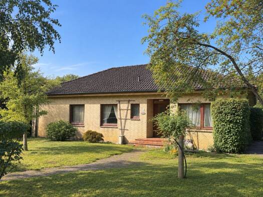 Einfamilienhaus zum Kauf provisionsfrei 597.000 € 8 Zimmer 157 m² 800 m² Grundstück frei ab sofort Wedel 22880