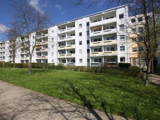 Wohnung zur Miete 316 € 2 Zimmer 54,1 m² 1. Geschoss frei ab 01.07.2026 Zeulenrodaer Straße 6 Lusan Gera 07549