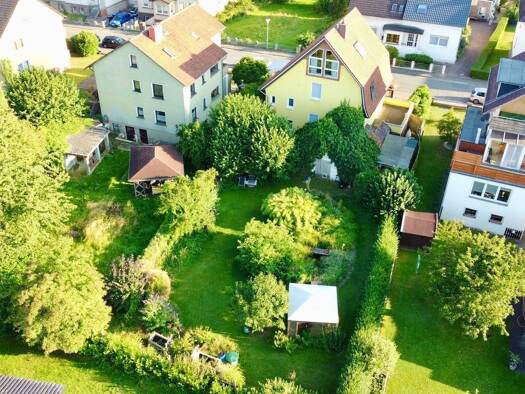 Mehrfamilienhaus zum Kauf 238.000 € 9 Zimmer 150 m² 747 m² Grundstück frei ab 01.01.2027 Bad Pyrmont Bad Pyrmont 31812