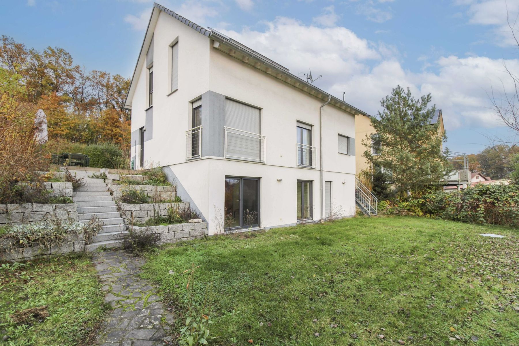 Einfamilienhaus zum Kauf 590.000 € 5 Zimmer 150 m²<br/>Wohnfläche 600 m²<br/>Grundstück 01.02.2025<br/>Verfügbarkeit Nackendorf Höchstadt 91315