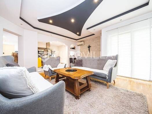 Haus zum Kauf 317.000 € 4 Zimmer 280 m² Donji Desinec Jastrebarsko
