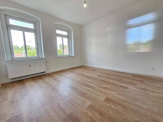 Wohnung zur Miete 278 € 3 Zimmer 55,7 m² EG Ronneburger Straße 53 Werdau 08412