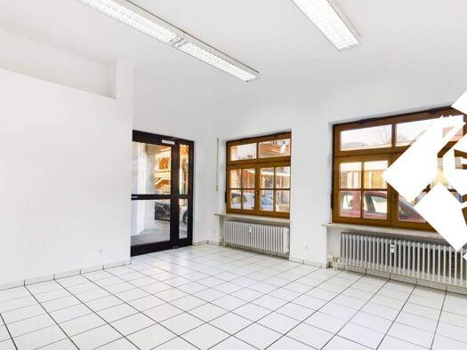 Ladenfläche zum Kauf 3.669 € 2 Zimmer Mühlau Kiefersfelden 83088