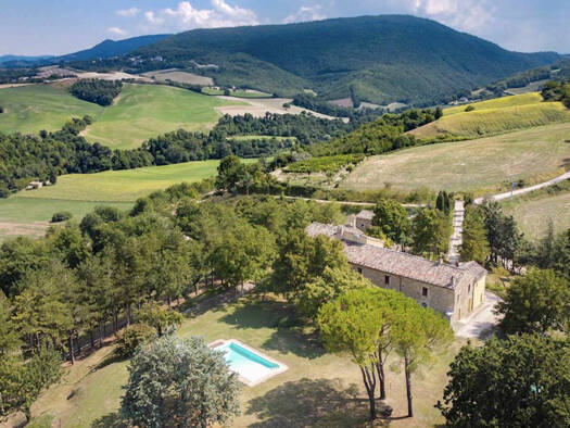 Bauernhaus zum Kauf 980.000 € 24 Zimmer 609 m² 10.500 m² Grundstück Panoramablick Pergola 61045