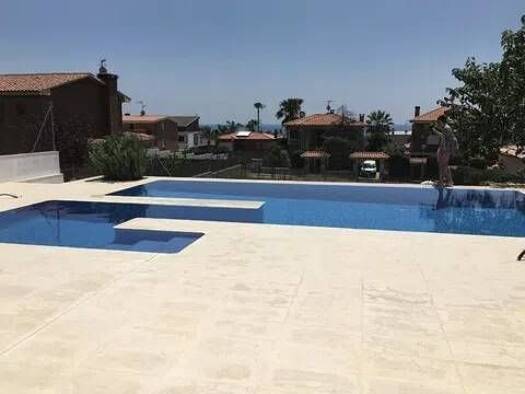 Chalet zur Miete 3.000 € 4 Zimmer 300 m² Calle Doctor Pius Font I Quer Nn el Vendrell 43880