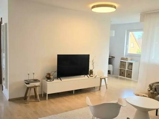 Wohnung zum Kauf provisionsfrei 279.000 € 2,5 Zimmer 71 m² Geschoss 2/3 frei ab sofort West Ludwigsburg 71636