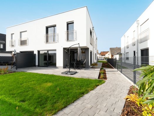 Doppelhaushälfte zum Kauf 745.000 € 5 Zimmer 156 m² 330 m² Grundstück frei ab 01.01.2026 Großhabersdorf 90613