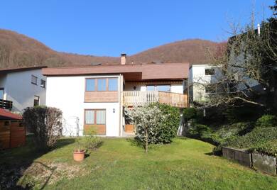 Einfamilienhaus zum Kauf 529.000 € 7 Zimmer 210 m² 530 m² Grundstück Bad Urach Bad Urach 72574