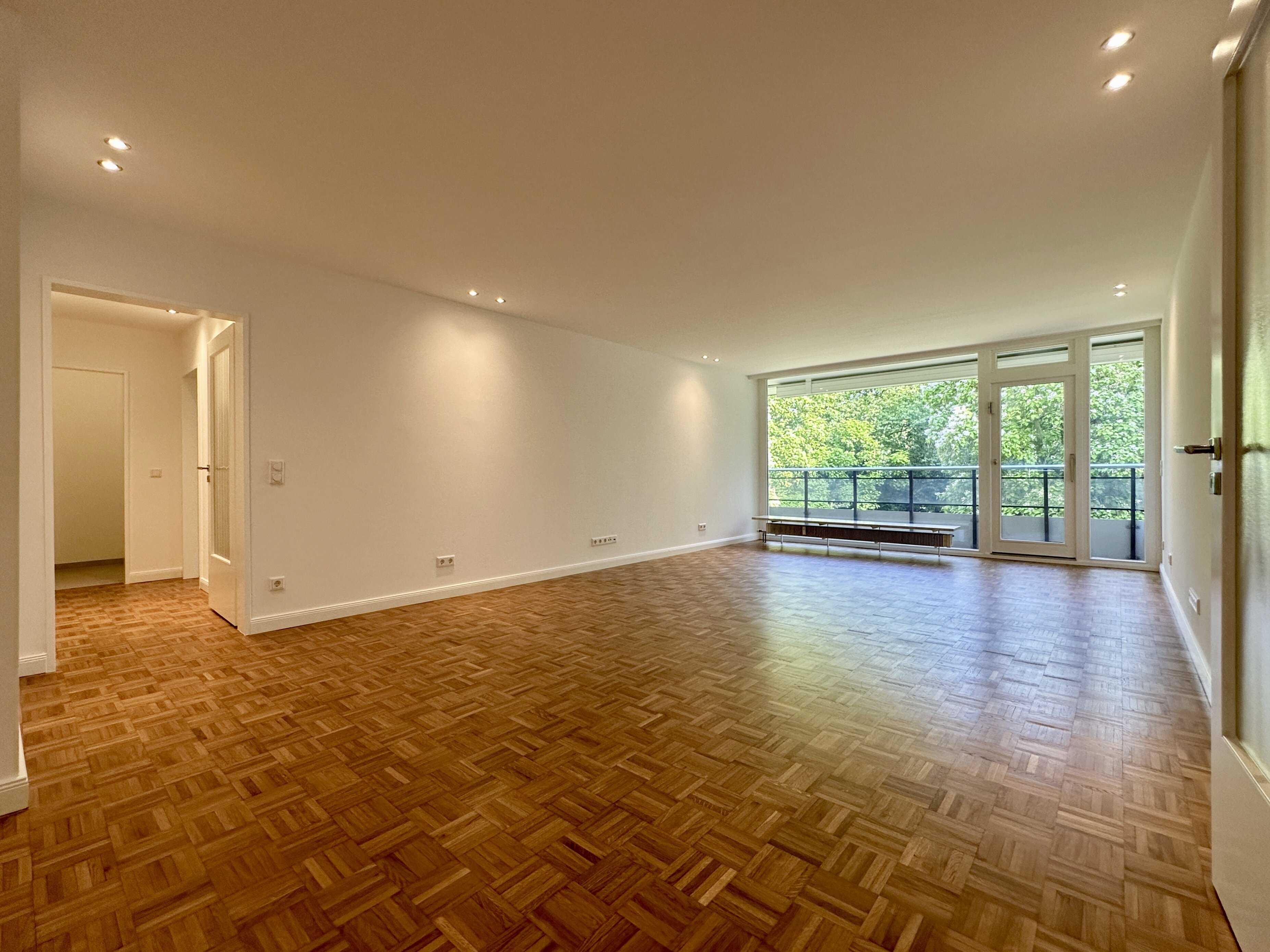 Wohnung zur Miete 1.100 € 3 Zimmer 110 m²<br/>Wohnfläche 1.<br/>Geschoss Stadtwald Krefeld 47800