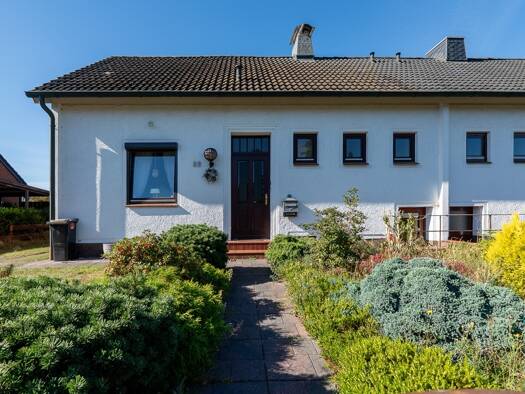 Doppelhaushälfte zum Kauf 330.000 € 4 Zimmer 104,6 m² 593 m² Grundstück Maschen Seevetal 21220