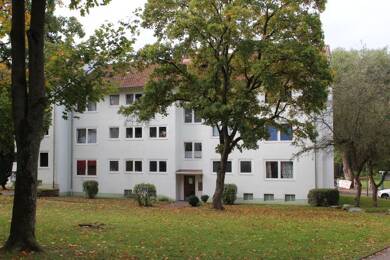 Wohnung zur Miete 400 € 2 Zimmer 44,2 m² 2. Geschoss frei ab 16.06.2025 Pacelliallee 1 Ziehers - Süd Fulda 36043