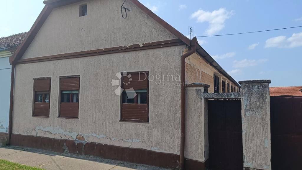 Haus zum Kauf 32.850 € 2 Zimmer 1.887 m² Trpinja