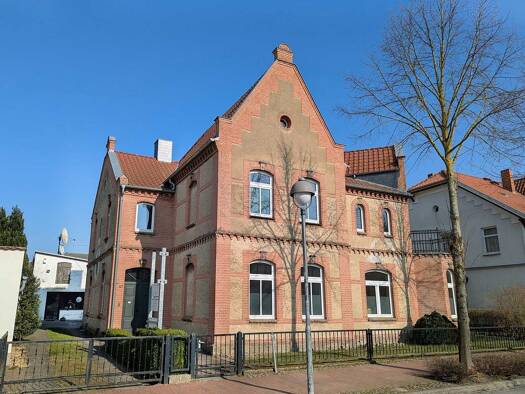 Haus zum Kauf 429.000 € 9 Zimmer 321 m² 1.012 m² Grundstück frei ab sofort Breesener Str. 67 Laage 18299