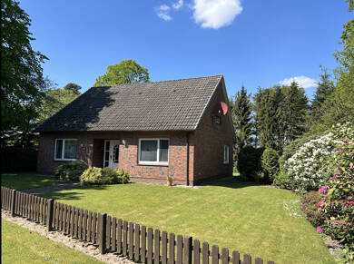 Einfamilienhaus zum Kauf 215.000 € 3 Zimmer 120 m² 1.171 m² Grundstück frei ab sofort St. Michaelisdonn 25693