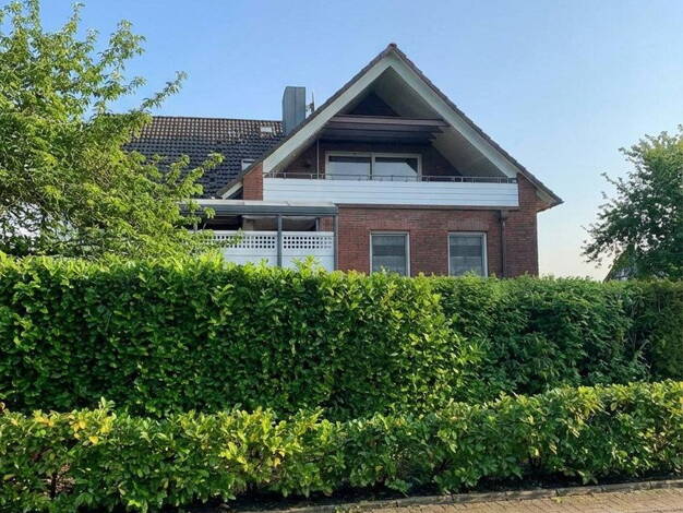 Mehrfamilienhaus zum Kauf provisionsfrei 339.000 € 7 Zimmer 212 m² 601 m² Grundstück Varel 26316