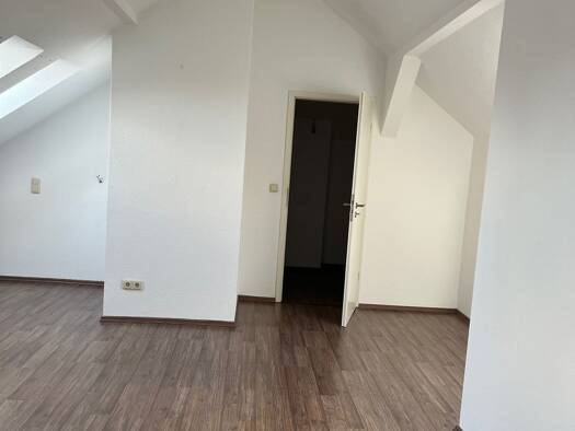 Maisonette zur Miete 650 € 3 Zimmer 100 m² Geschoss 3/3 frei ab sofort Gotha Gotha 99867