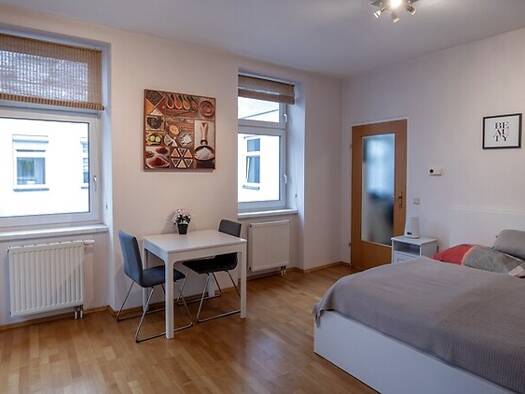 Studio zur Miete Wohnen auf Zeit 1.374 € 1 Zimmer 40 m² frei ab sofort Wien 1100