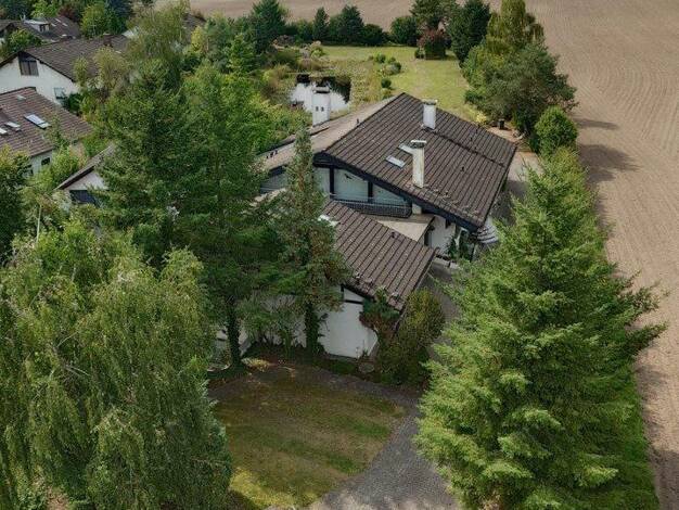 Mehrfamilienhaus zum Kauf provisionsfrei 995.000 € 10 Zimmer 591 m² 4.760 m² Grundstück Kleinseebach Möhrendorf 91096