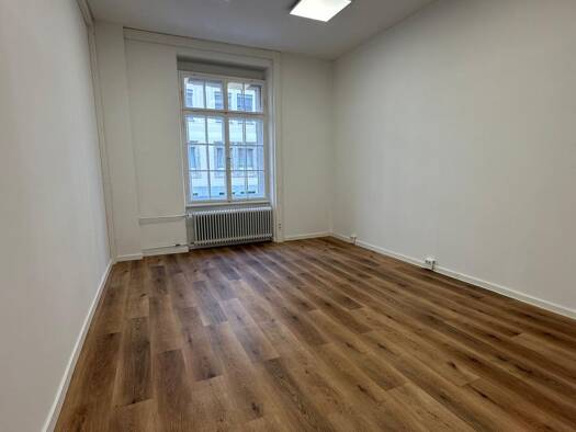 WG-Zimmer zur Miete 425 € 20,3 m² Geschoss 1/6 frei ab 01.09.2026 Emilienstraße 10 Wöhrd Altstadt und engere Innenstadt 90489