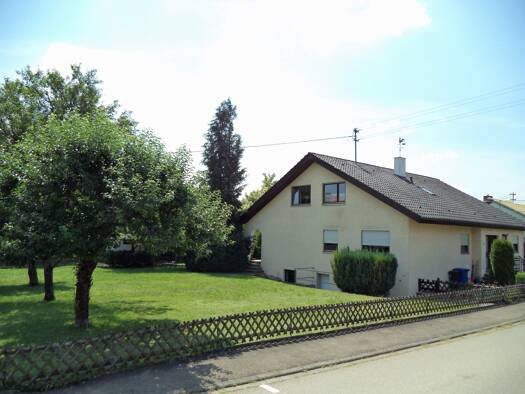 Wohnung zur Miete 790 € 4 Zimmer 84 m² Geschoss 1/2 frei ab 01.11.2026 Bingen Bingen 72511