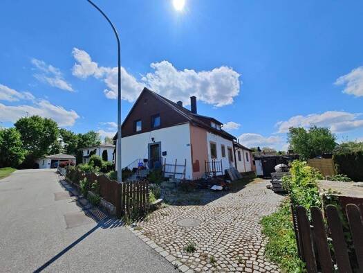 Einfamilienhaus zum Kauf provisionsfrei 360.000 € 11 Zimmer 196 m² 943 m² Grundstück frei ab sofort Eggmühl Schierling 84069